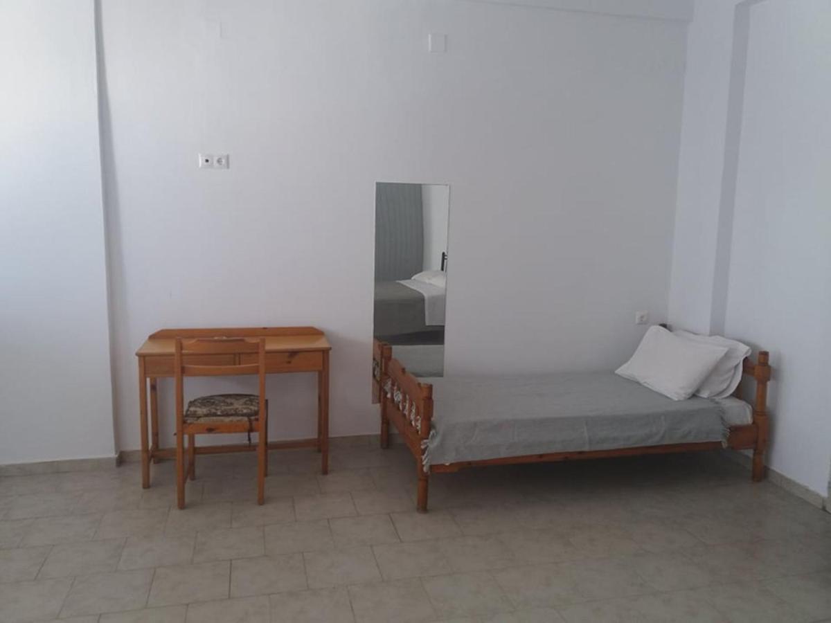 Studio George - Near The Beach Matala Exterior foto